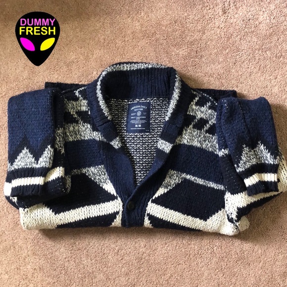 Great Condotion American Eagle Cardigan - Picture 1 of 3